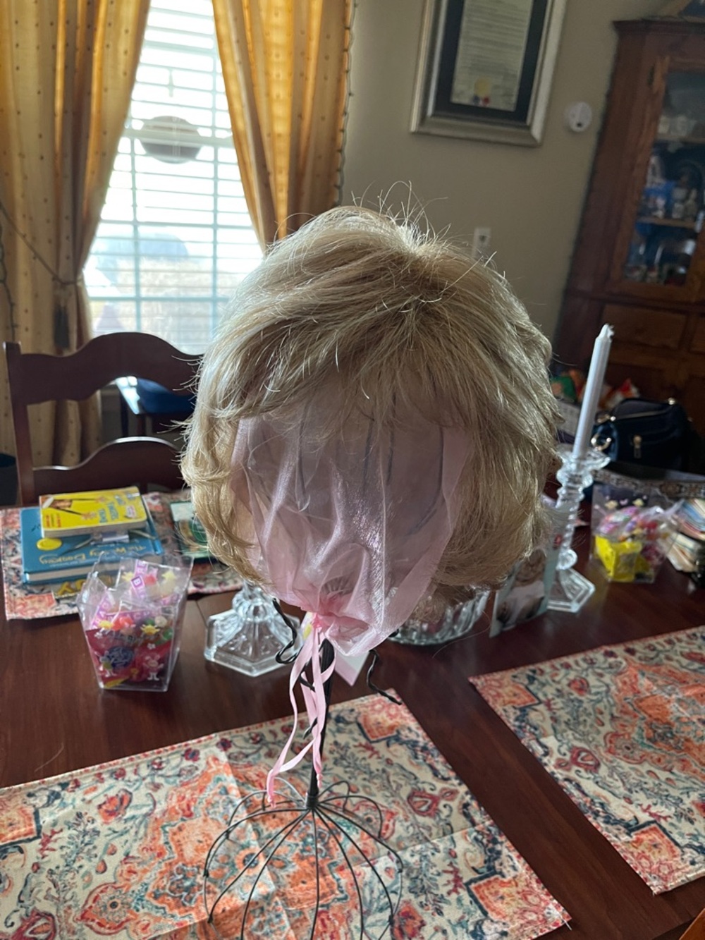 Blonde Short Layered Women's Wig - Lightweight Natural Shine Name-Commintment